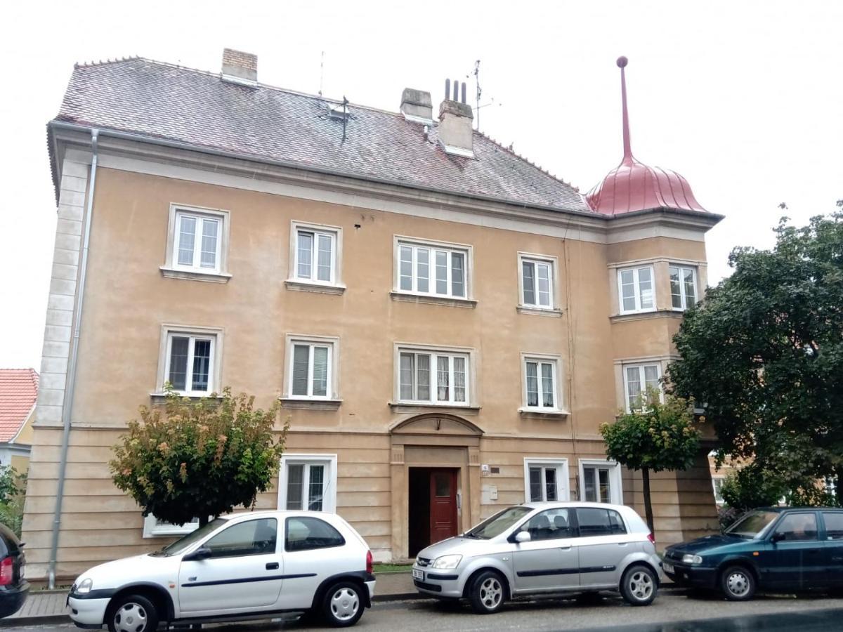 Apartament Pod Vezi Mikulov Zewnętrze zdjęcie